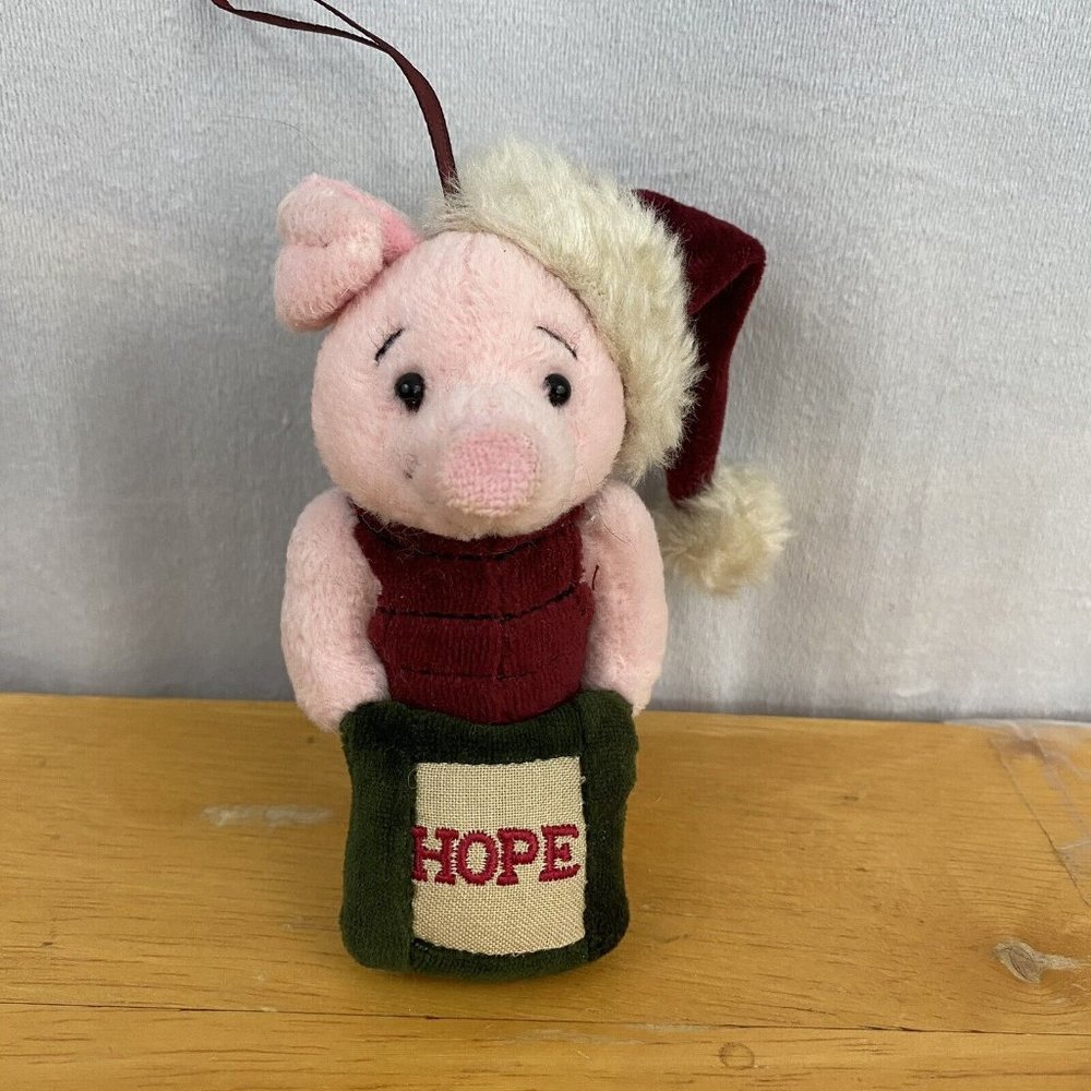Boyd's Disney's Winnie the Pooh Collection Piglet Hope Christmas Ornament